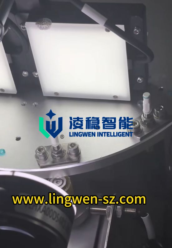 Y型正压无针接头组装设备